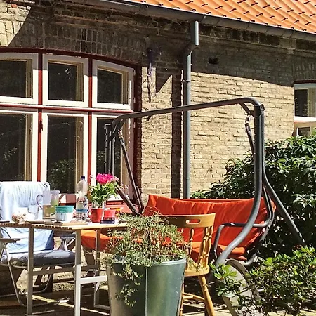 10 Person In S Nderborg *
