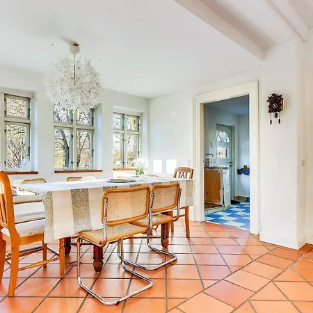 Сasa de vacaciones 10 Person In S Nderborg *